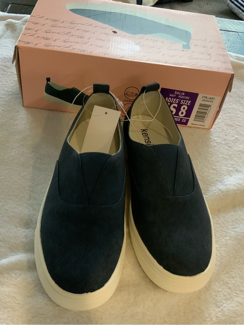 Kensie Navy Slip-On Canvas Loafers new size 8 sku 3295